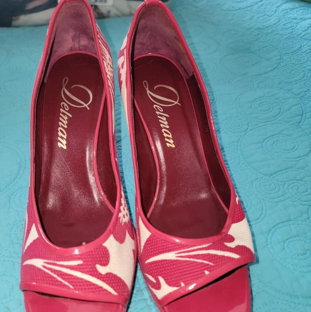 Open toe pink & white ladies heels - Picture 2 of 4
